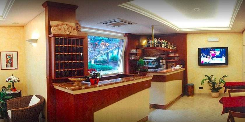 Imagen de los interiores del Hotel Albergo Moderna. Foto 18