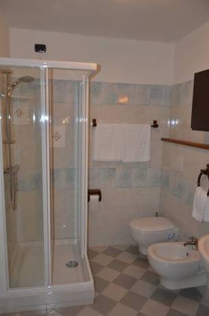 Imagen de la habitación del Hotel Albergo Moleta. Foto 6