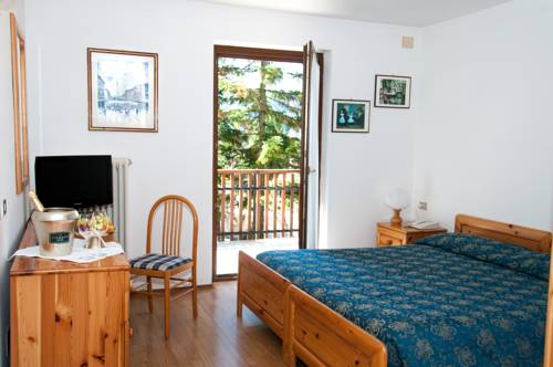 Imagen de la habitación del Hotel Albergo Monteverde. Foto 3