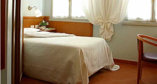 Imagen de la habitación del Hotel Albergo Morandi. Foto 14