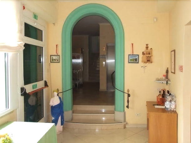 Imagen de los interiores del Hotel Albergo Natucci. Foto 14