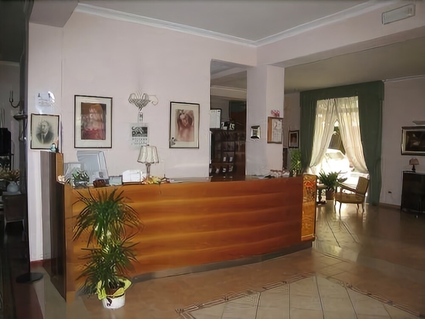 Imagen de los interiores del Hotel Albergo Natucci. Foto 18