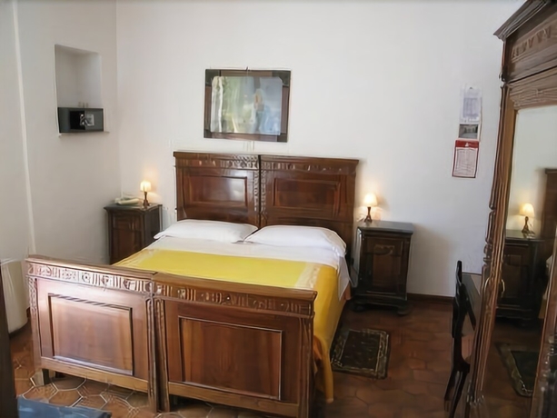 Imagen de la habitación del Hotel Albergo Natucci. Foto 11