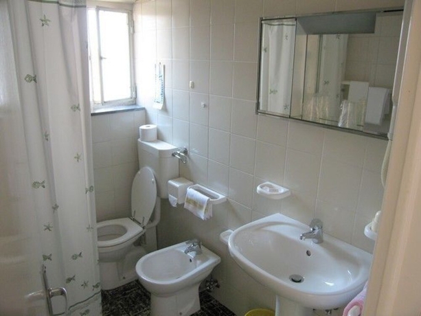 Imagen de la habitación del Hotel Albergo Natucci. Foto 13