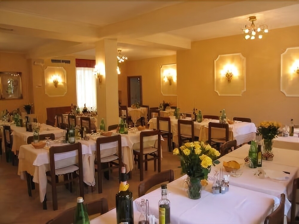 Imagen del bar/restaurante del Hotel Albergo Natucci. Foto 2