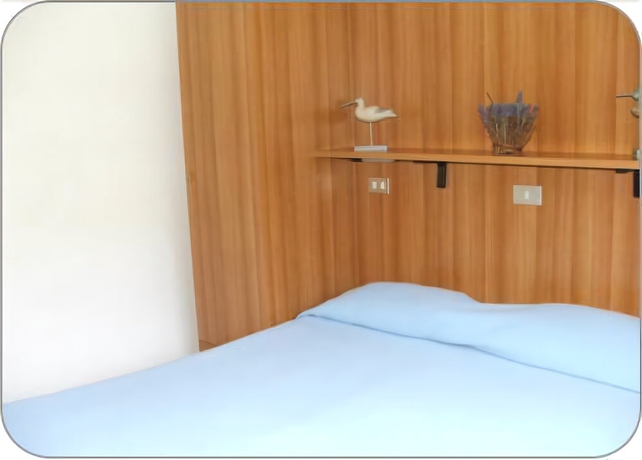 Imagen de la habitación del Hotel Albergo Nena. Foto 17