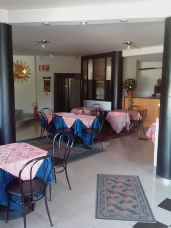 Imagen del bar/restaurante del Hotel Albergo Niki. Foto 6