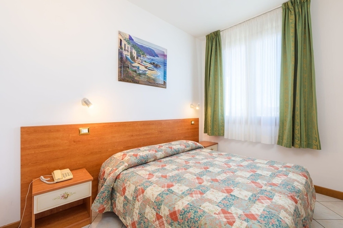 Imagen de la habitación del Hotel Albergo Nuova Aurora. Foto 9