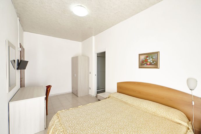 Imagen de la habitación del Hotel Albergo Nuovo Belvedere. Foto 12
