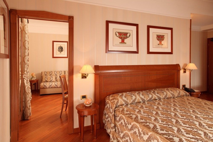 Imagen de la habitación del Hotel Albergo Ottocento. Foto 4