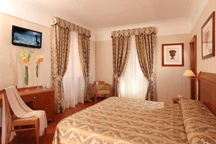 Imagen de la habitación del Hotel Albergo Ottocento. Foto 5