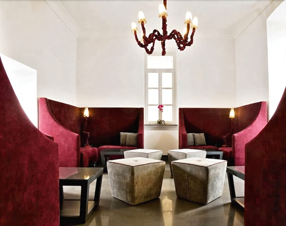 Imagen de los interiores del Hotel Albergo Palazzo Decumani. Foto 17