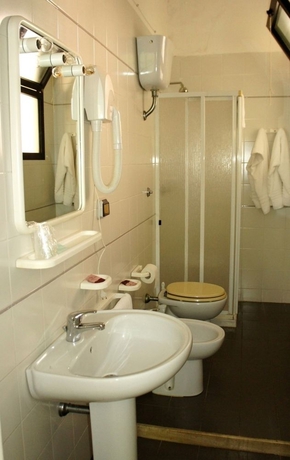 Imagen de la habitación del Hotel Albergo Palazzo. Foto 4