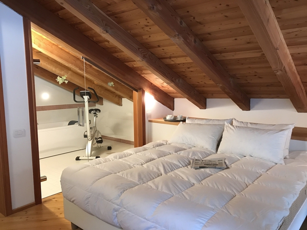 Imagen de la habitación del Hotel Albergo Palazzo Lodron Bertelli. Foto 11