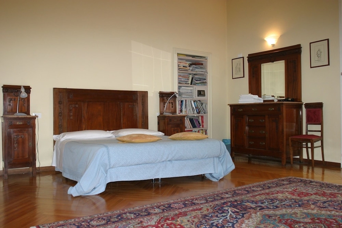 Imagen de la habitación del Hotel Albergo Panorama, Bolonia. Foto 3