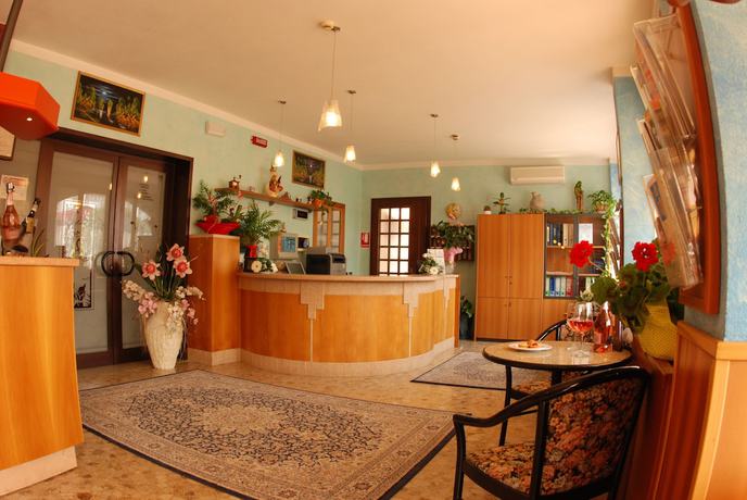 Imagen de los interiores del Hotel Albergo Panoramica. Foto 16