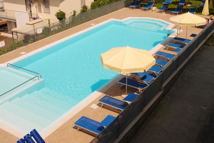 Imagen de la piscina del Hotel Albergo Panoramica. Foto 20