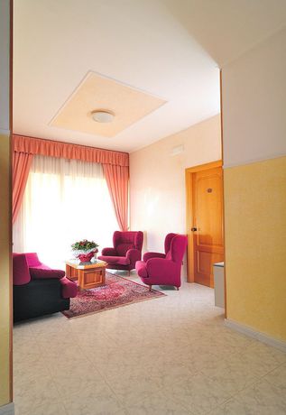 Imagen de los interiores del Hotel Albergo Paradiso, Monte Compatri. Foto 18