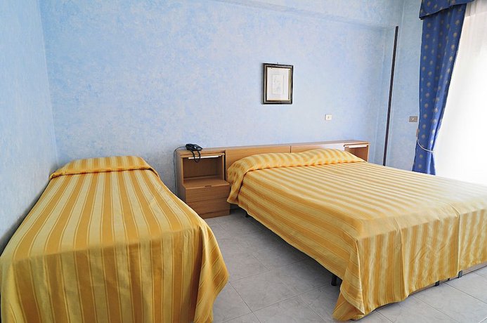 Imagen de la habitación del Hotel Albergo Paradiso, Monte Compatri. Foto 12