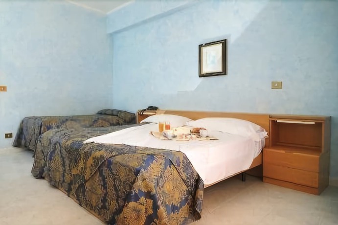Imagen de la habitación del Hotel Albergo Paradiso, Monte Compatri. Foto 13