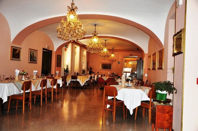 Imagen del bar/restaurante del Hotel Albergo Parmigiano. Foto 3