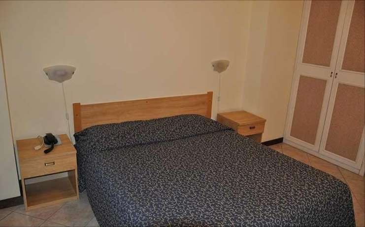 Imagen de la habitación del Hotel Albergo Parmigiano. Foto 6