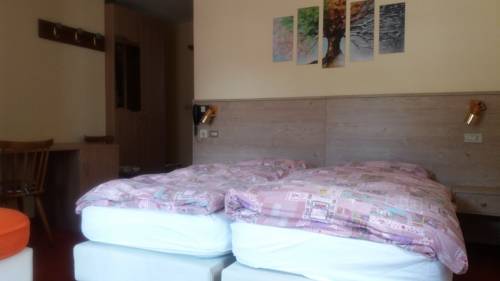 Imagen de la habitación del Hotel Albergo Pensione Sport. Foto 6
