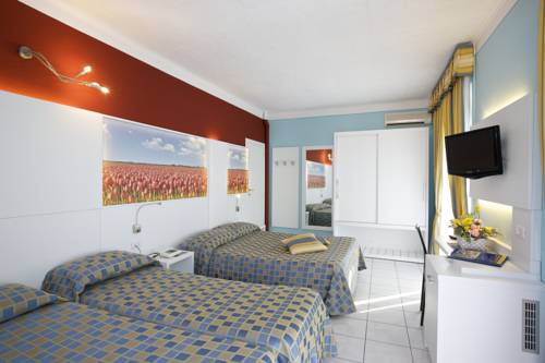 Imagen de la habitación del Hotel Albergo Pesce D'oro. Foto 11