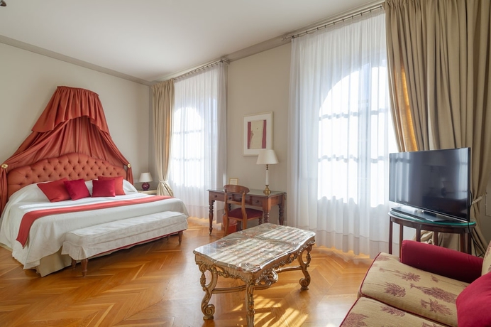 Imagen de la habitación del Hotel Albergo Pietrasanta. Foto 2