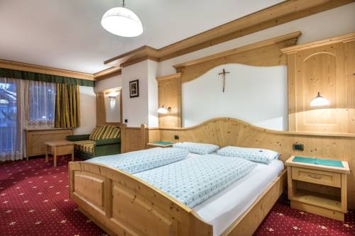 Imagen de la habitación del Hotel Albergo Posta Pederoa. Foto 8