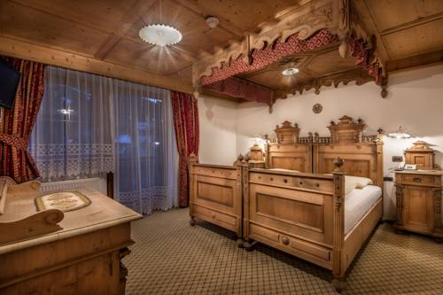 Imagen de la habitación del Hotel Albergo Posta Pederoa. Foto 11