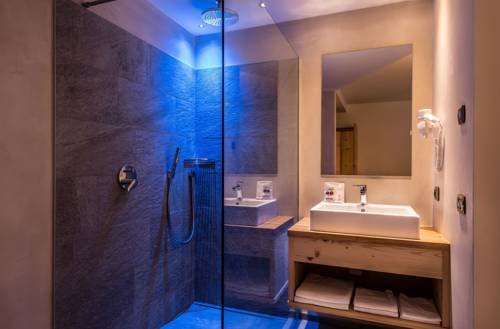 Imagen de la habitación del Hotel Albergo Posta Pederoa. Foto 15