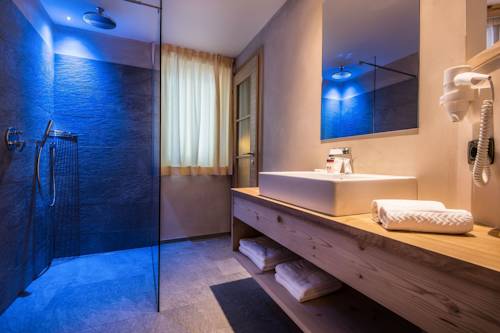 Imagen de la habitación del Hotel Albergo Posta Pederoa. Foto 16