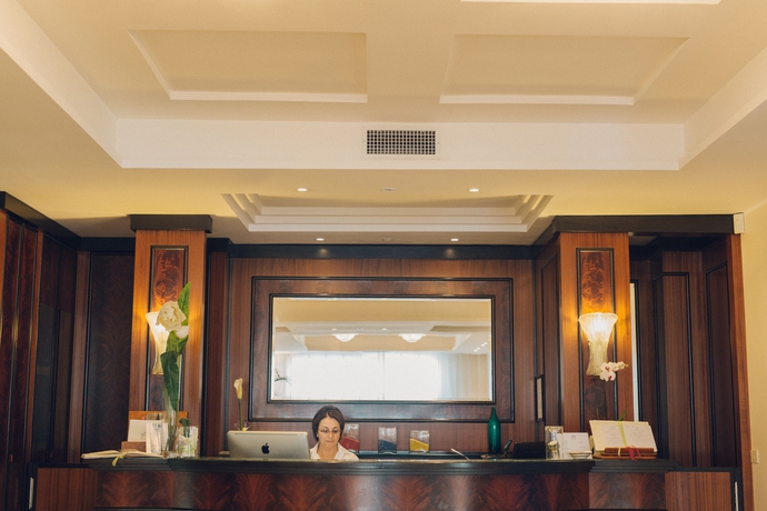 Imagen de los interiores del Hotel Albergo Punta De L'est. Foto 16