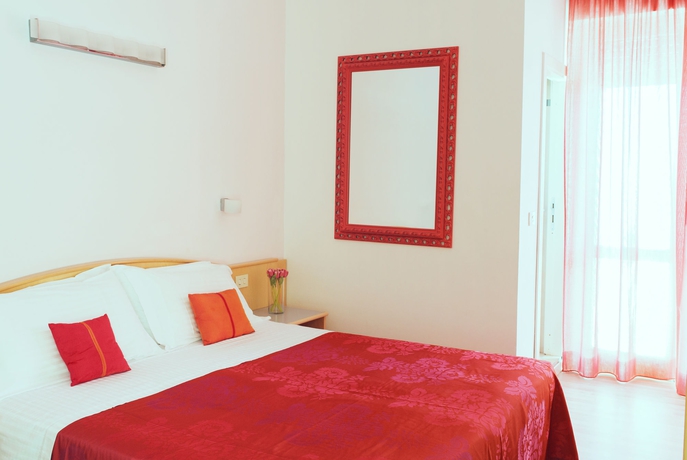 Imagen de la habitación del Hotel Albergo Punta De L'est. Foto 10