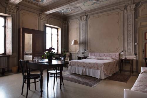 Imagen de la habitación del Hotel Albergo Real Castello. Foto 2