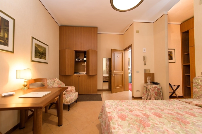 Imagen de la habitación del Hotel Albergo Reggio. Foto 9