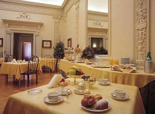 Imagen del bar/restaurante del Hotel Albergo Reggio. Foto 2