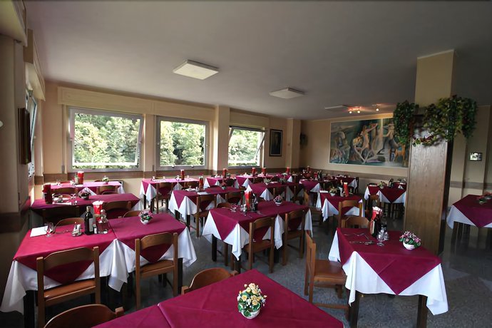 Imagen del bar/restaurante del Hotel Albergo Regina. Foto 7