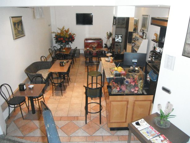 Imagen del bar/restaurante del Hotel Albergo Renato. Foto 4