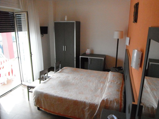 Imagen de la habitación del Hotel Albergo Renato. Foto 7