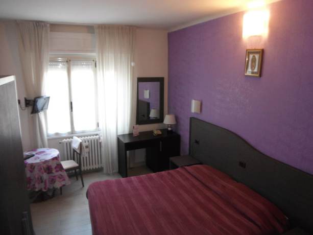 Imagen de la habitación del Hotel Albergo Renato. Foto 16