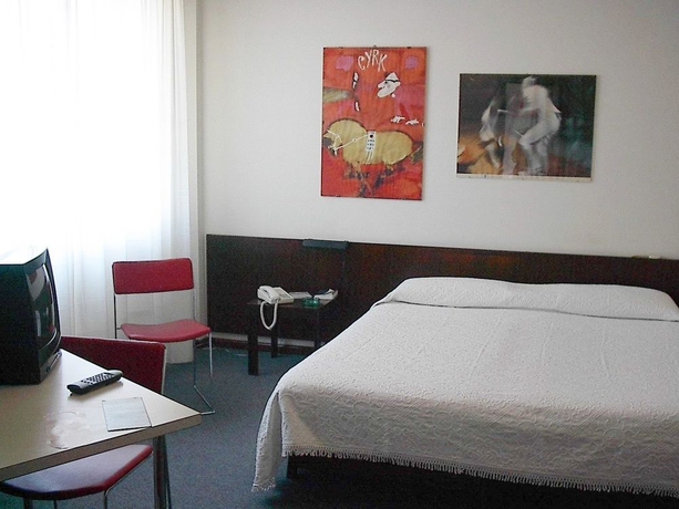 Imagen de la habitación del Hotel Albergo Residence Italia. Foto 8
