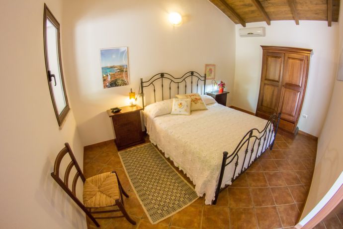 Imagen de la habitación del Hotel Albergo Residenziale Menhirs. Foto 4