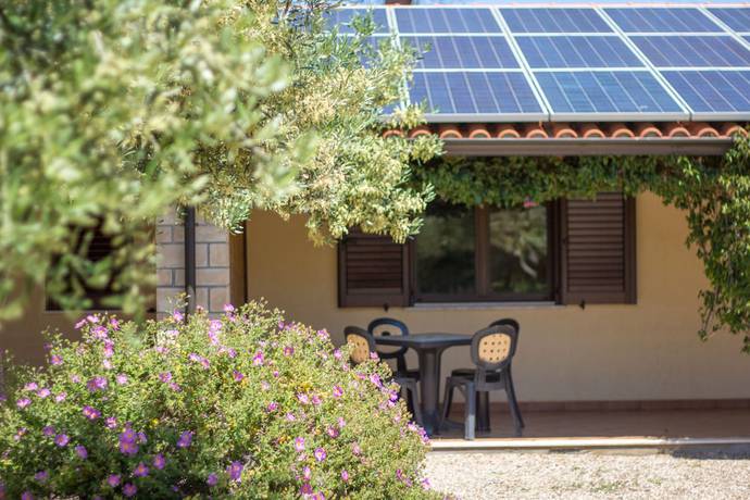 Imagen de la habitación del Hotel Albergo Residenziale Menhirs. Foto 12