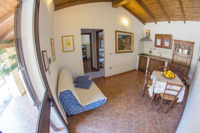 Imagen de la habitación del Hotel Albergo Residenziale Menhirs. Foto 17