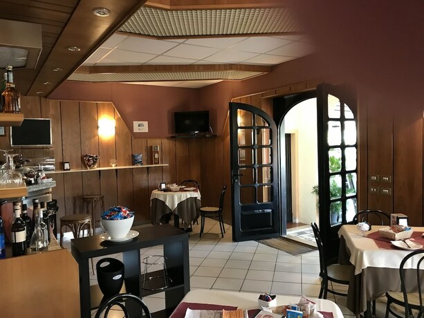 Imagen del bar/restaurante del Hotel Albergo Rispescia. Foto 15