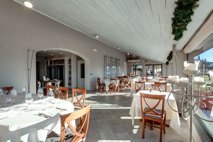 Imagen del bar/restaurante del Hotel Albergo Ristorante Ai Tard&igrave;. Foto 5