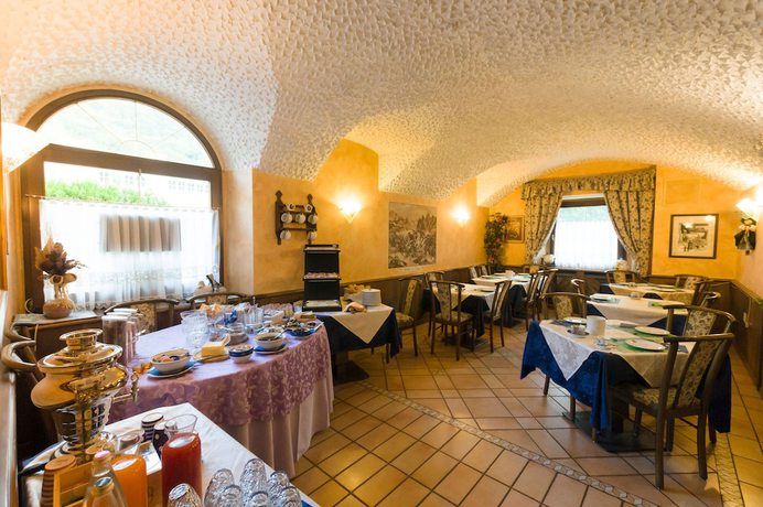 Imagen del bar/restaurante del Hotel Albergo Ristorante Aurora. Foto 2