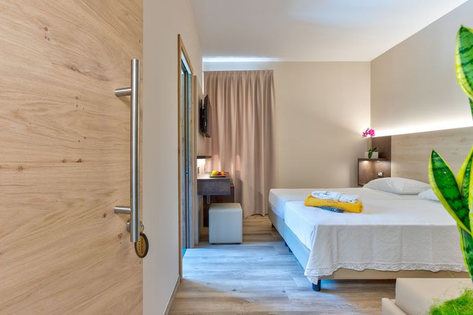 Imagen de la habitación del Hotel Albergo Ristorante Aurora. Foto 8